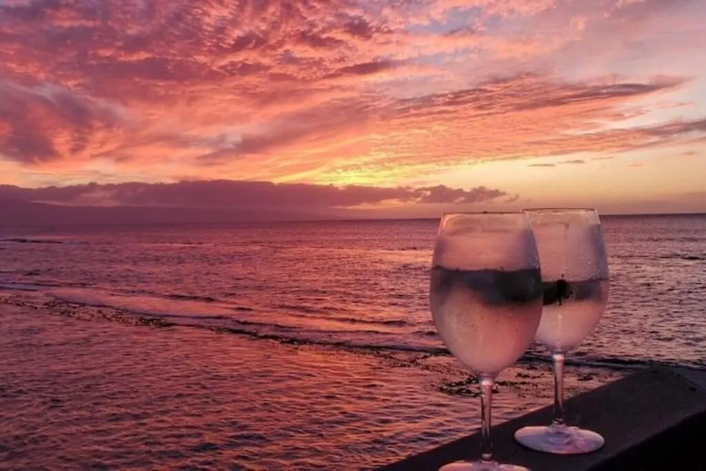 Oceanfront With Aircon-hear The Waves-amazing Views-wifi * ラハイナ