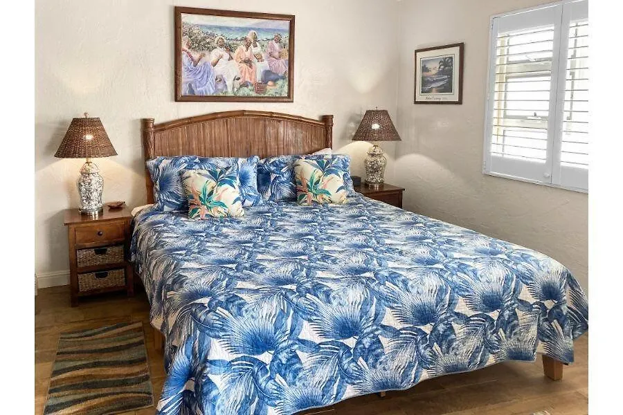 Menehune Shores, #210 Apartment