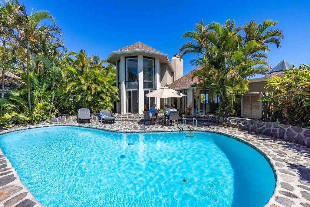 Willa Waterfall House With Ocean Views In Haiku, Maui *