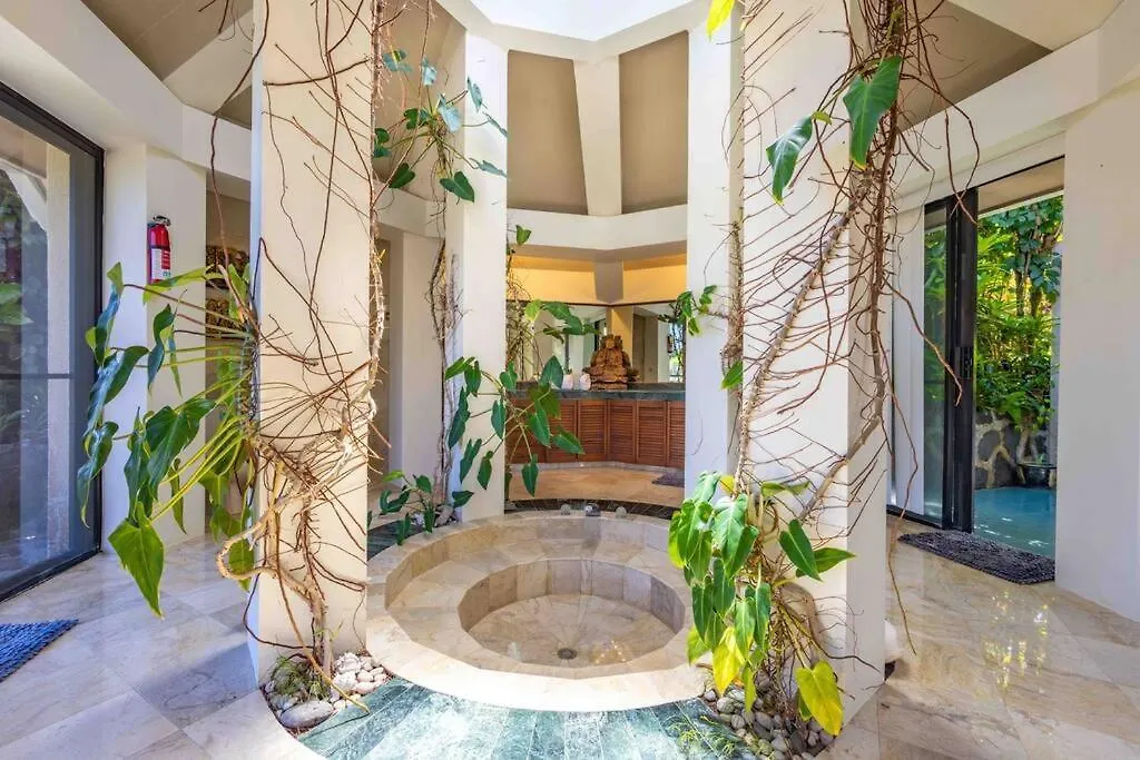 Waterfall House With Ocean Views In Haiku, Maui