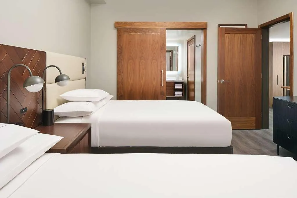 호텔 Hilton Grand Vacations Club Maui Bay 3*