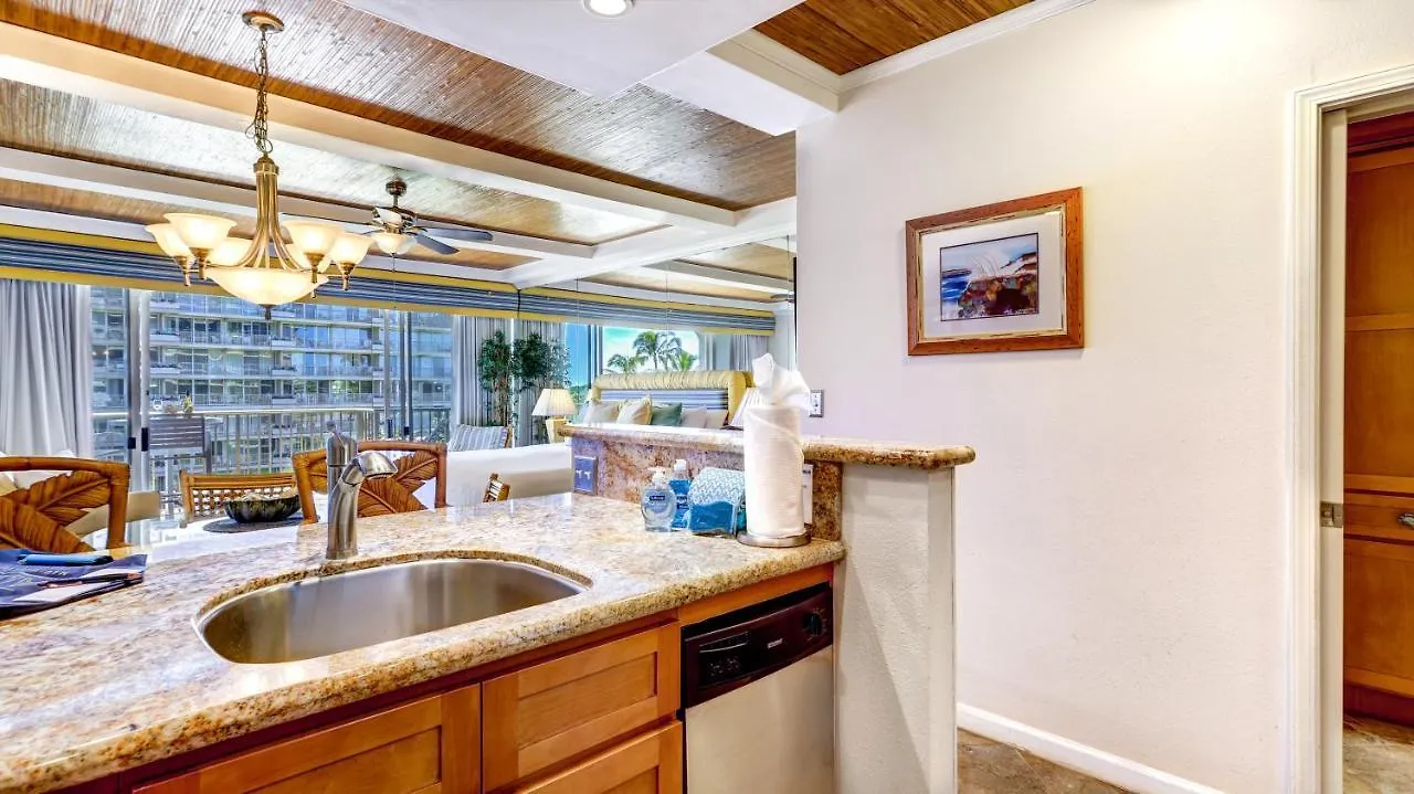 The Whaler Resort: 515~studio With Stunning Center Courtyard & Ocean Views