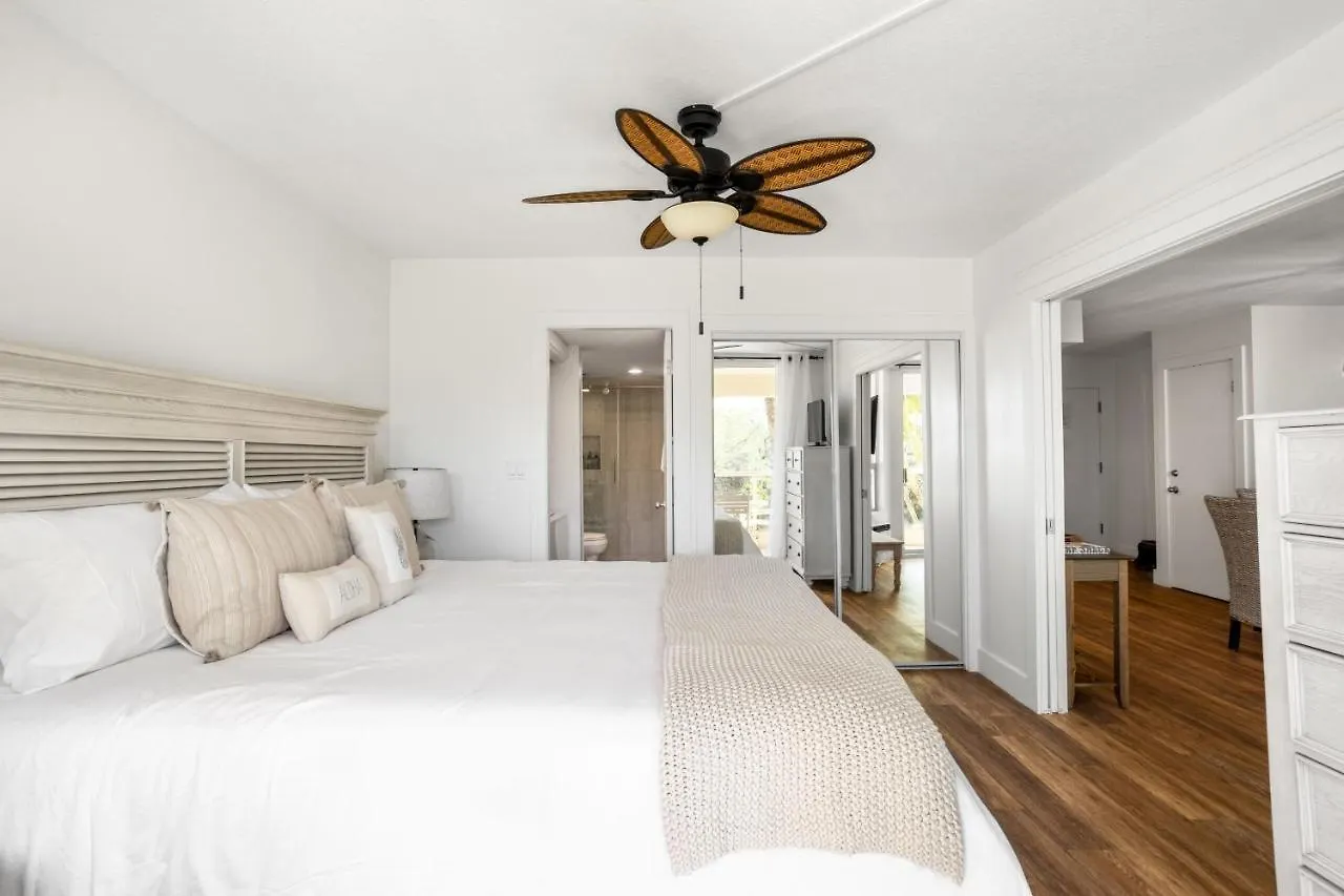 10 Pick! Walk To Beach, Shops, Dining And Pool Apart-hotel