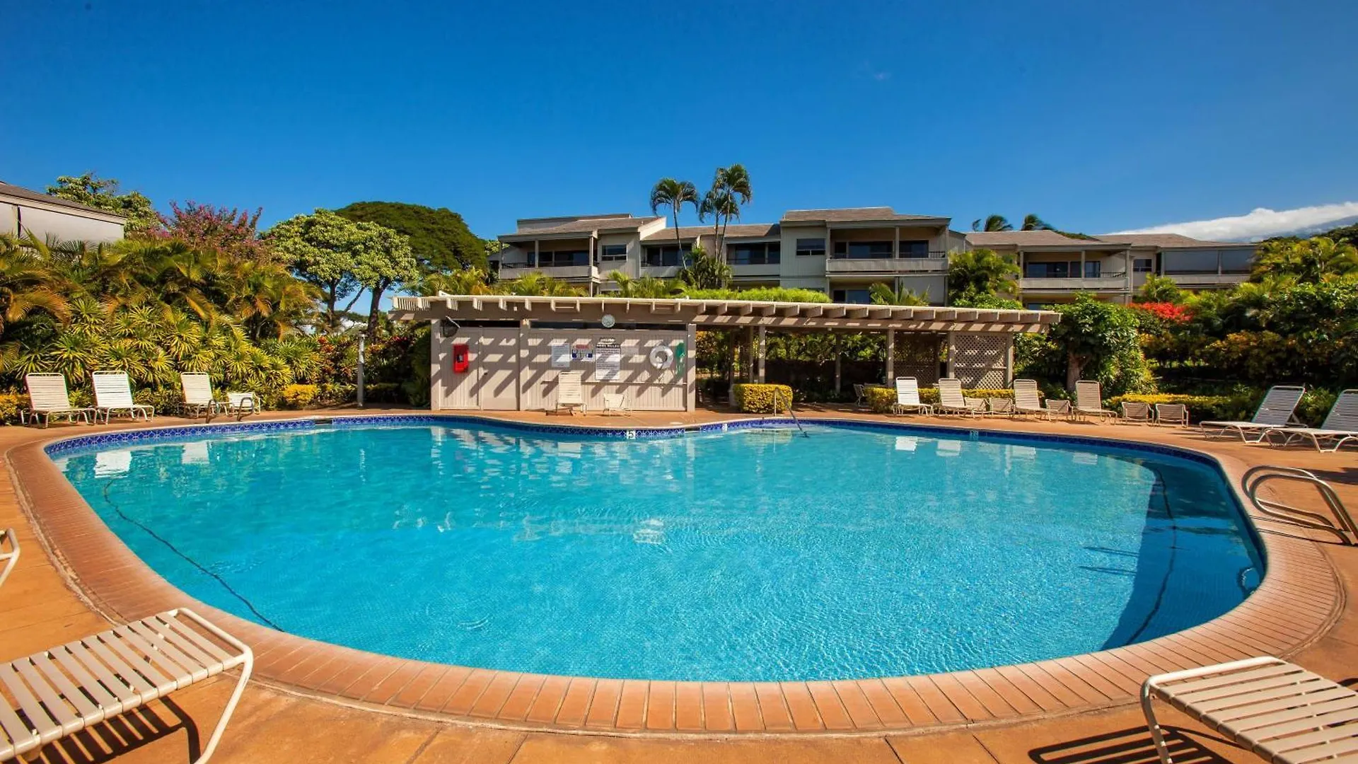 Upscale Wailea! 2-2 With Ocean View *
