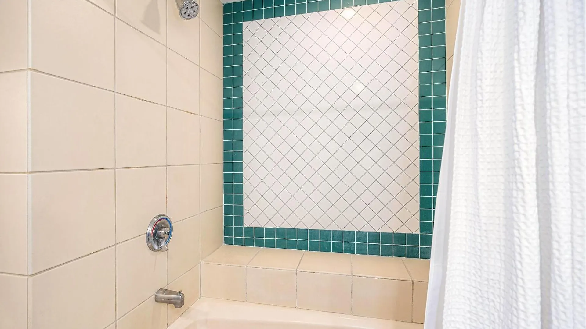 Palms At Wailea 703: Luxury Renovation, Split Ac!