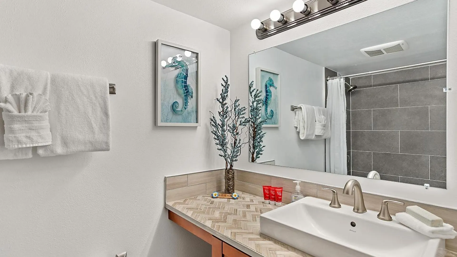 Kamaole Sands 4-213, Designer Condo, Split Ac Wailea (Maui)