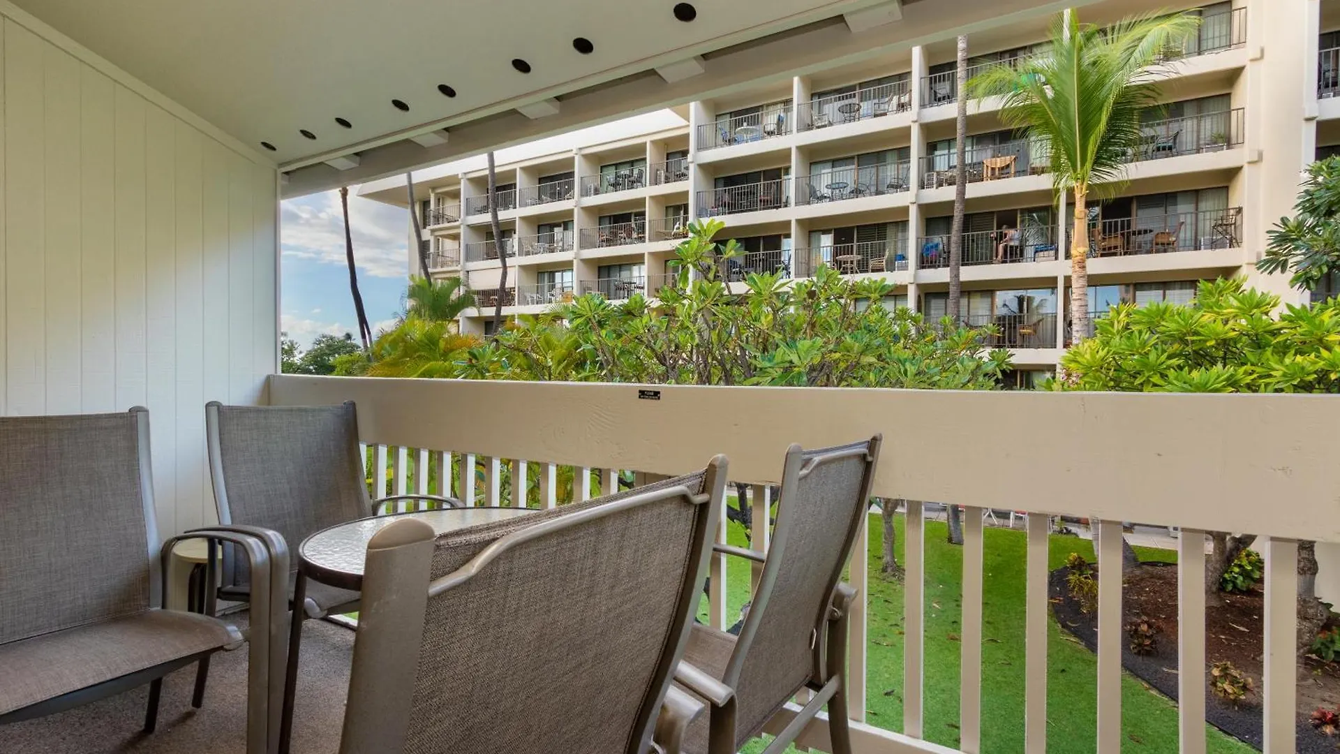 Akahi B205 - Mch * Kihei