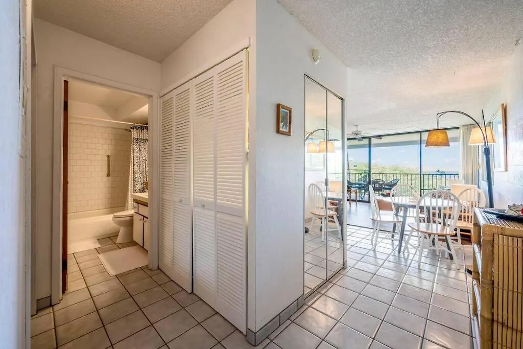 Alii Kai D207- Ocean View, Walk To Shops, Dining, And Kam I * Kihei