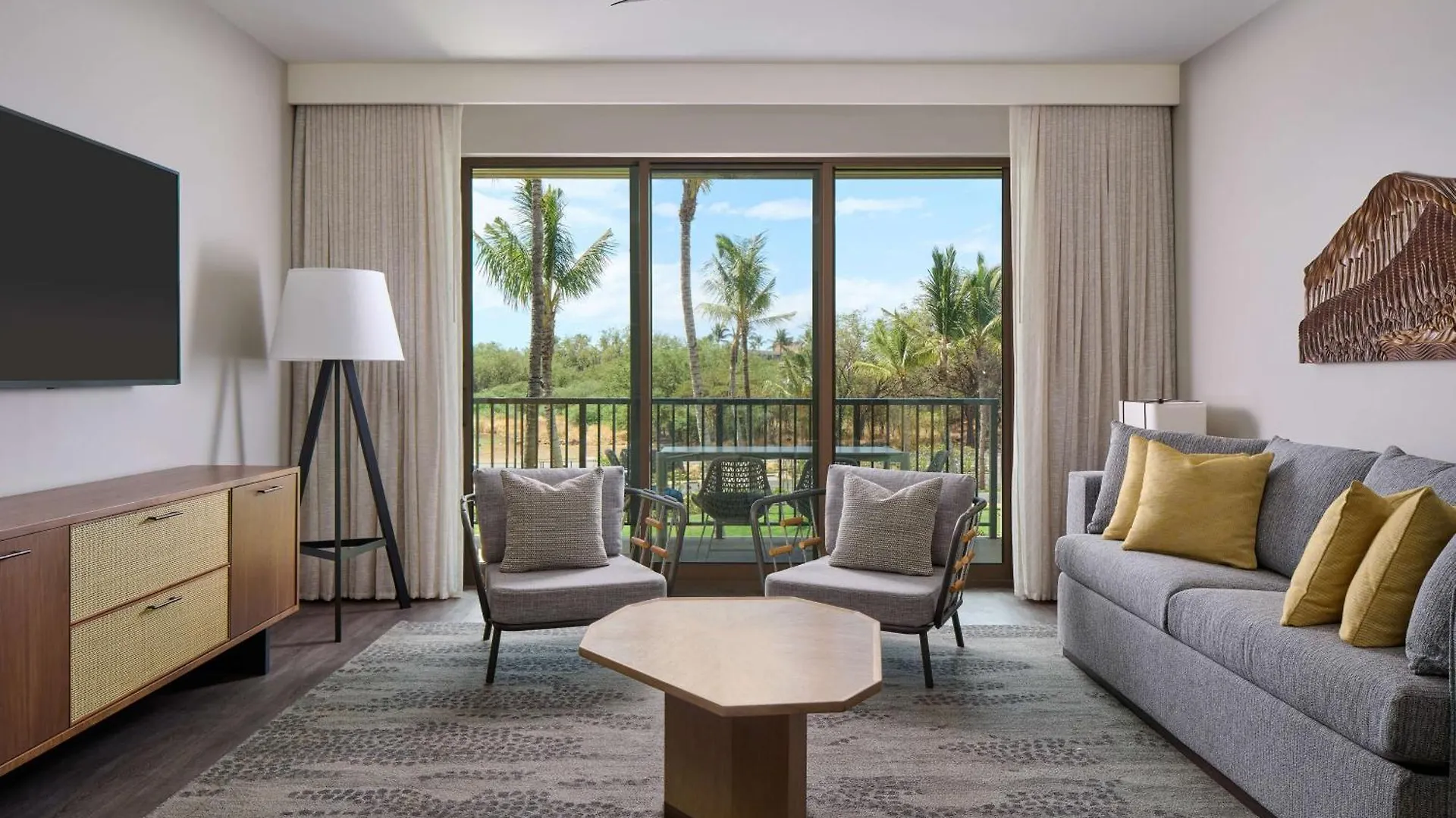 Hilton Grand Vacations Club Maui Bay Hotel Kihei