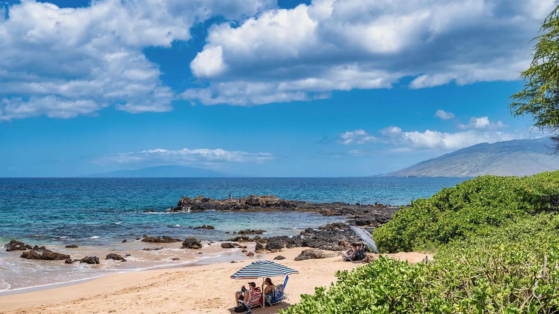 Haleakala Shores A-301, Panoramic Views, Split Ac *