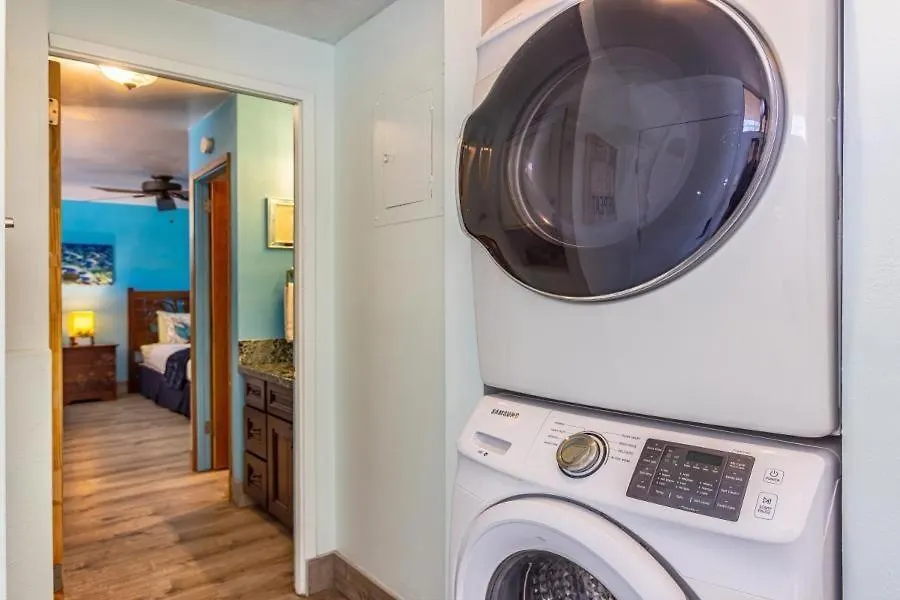 Gorgeous Oceanfront Condo! - Kamaole Nalu #504 Apartment Kihei