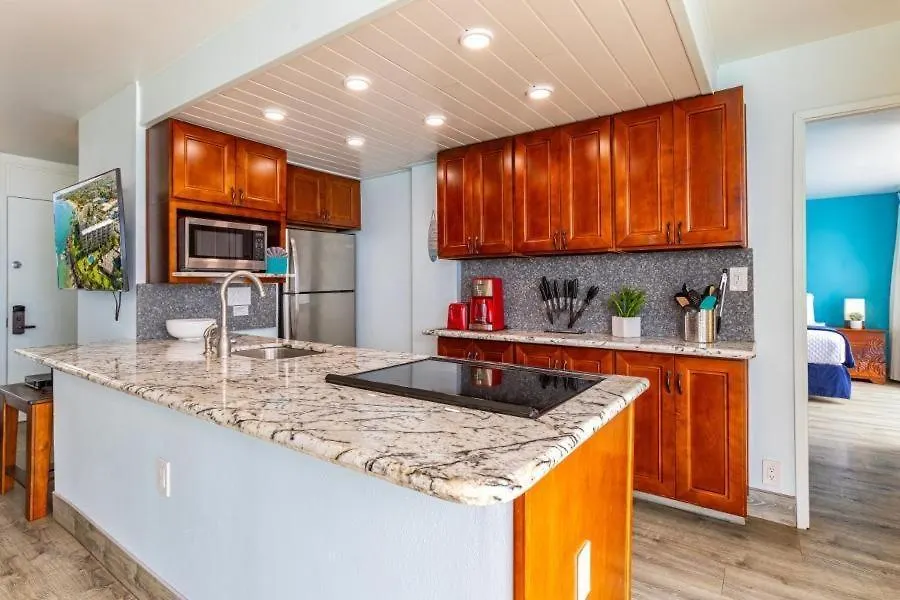 Gorgeous Oceanfront Condo! - Kamaole Nalu #504