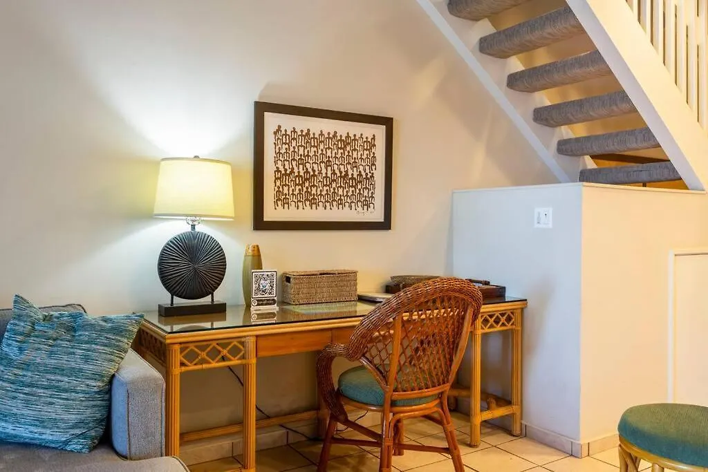 Hale Mahina B403- Beautiful 2 Bedroom Oceanfront Condo, Private Beach, Farmers Market, And * Kahana