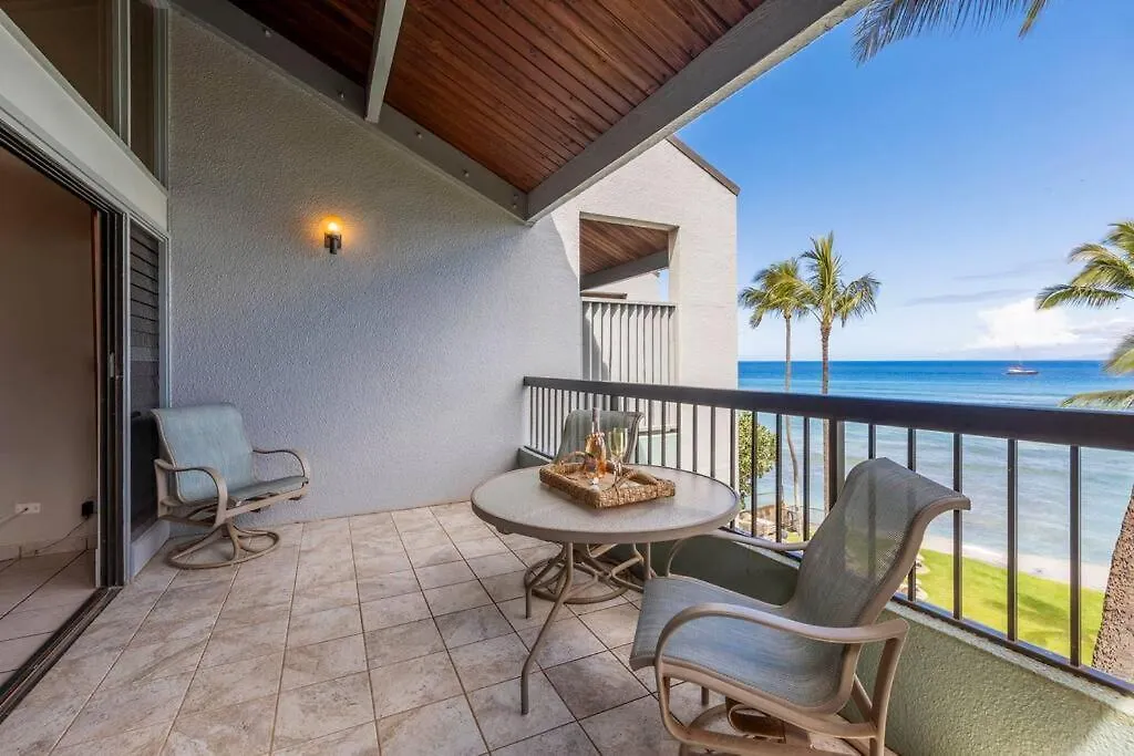 Hale Mahina B403- Beautiful 2 Bedroom Oceanfront Condo, Private Beach, Farmers Market, And Apartamento *
