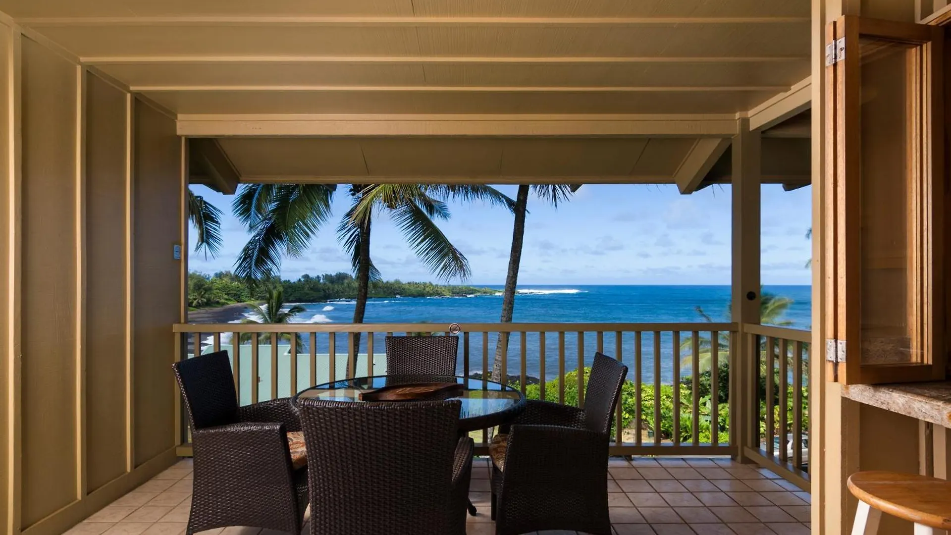 Kai Maui - #203 Lanakila Upper Floor 1 Br