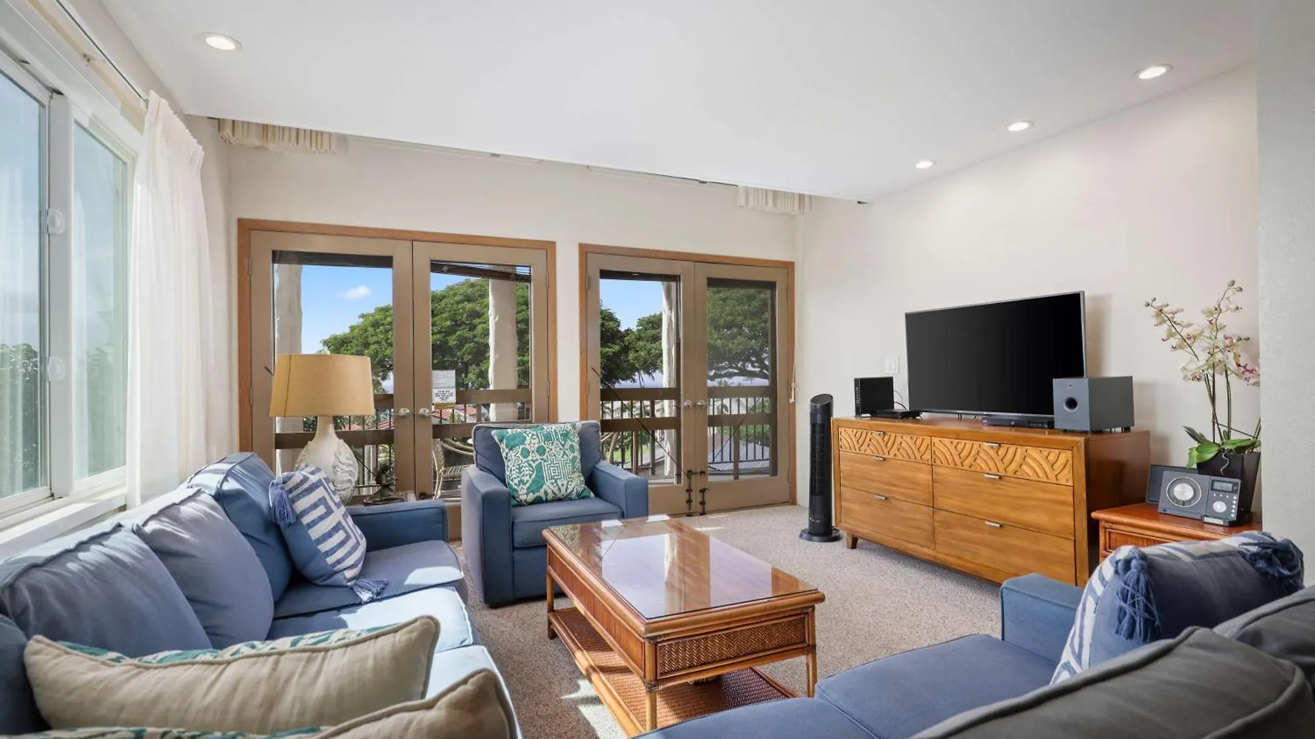 Aston Maui Hill 3*