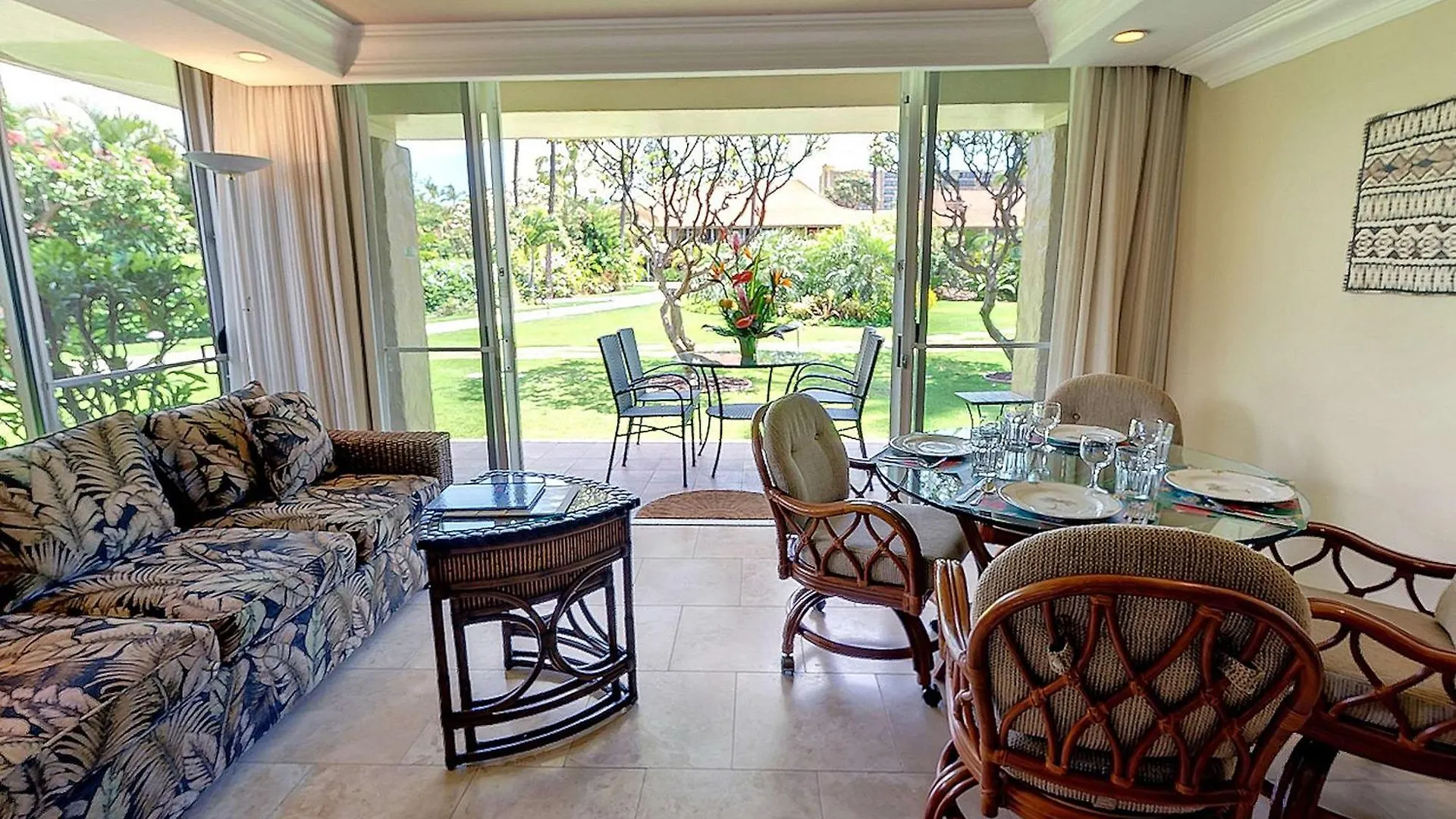Aston Maui Kaanapali Aparthotel 4*