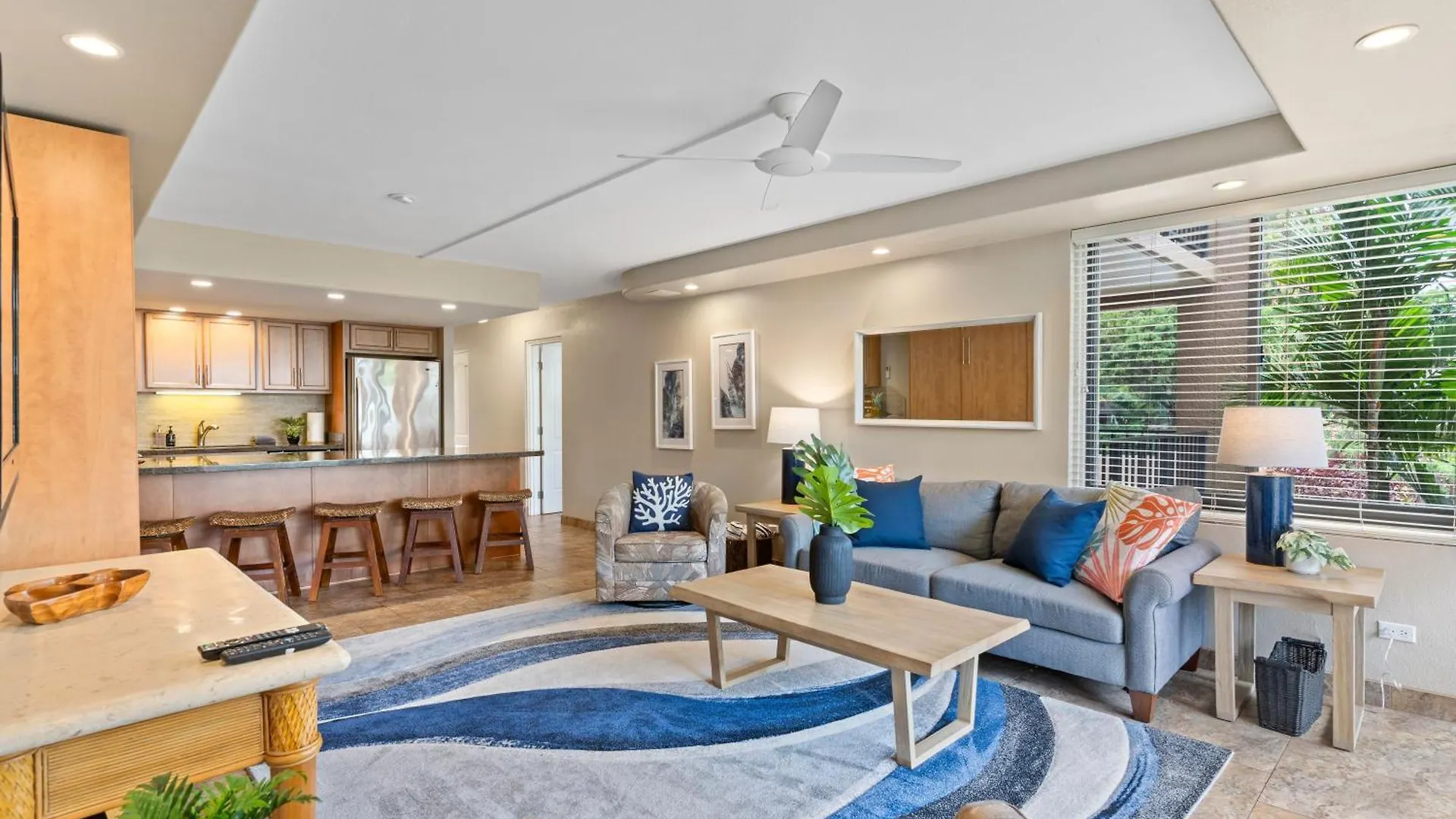 Perfect Getaway 2bd Condo, Steps To & Shops 公寓 *