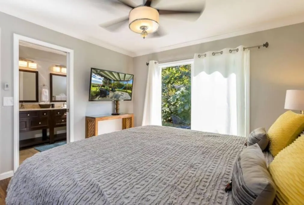 Cloud 9 House - Private Pool, Walk To *