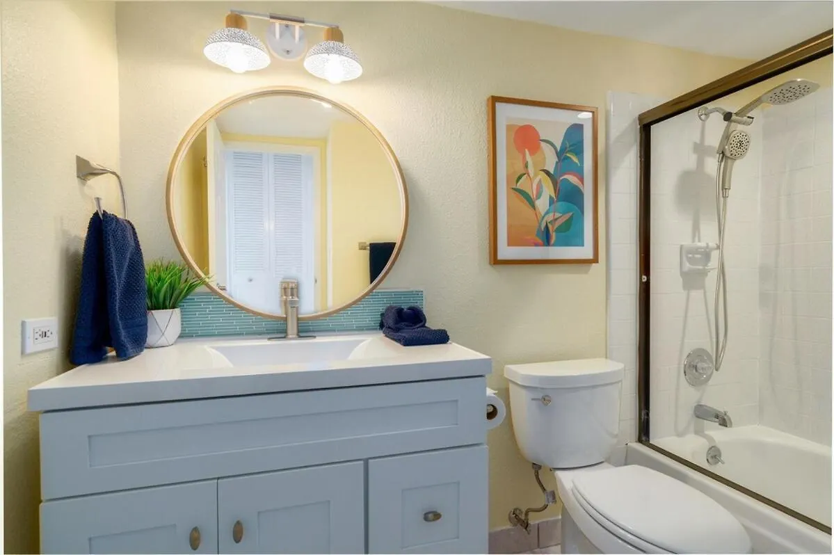 Holiday home Spacious Oceanfront — Big Views — Remodeled 2022