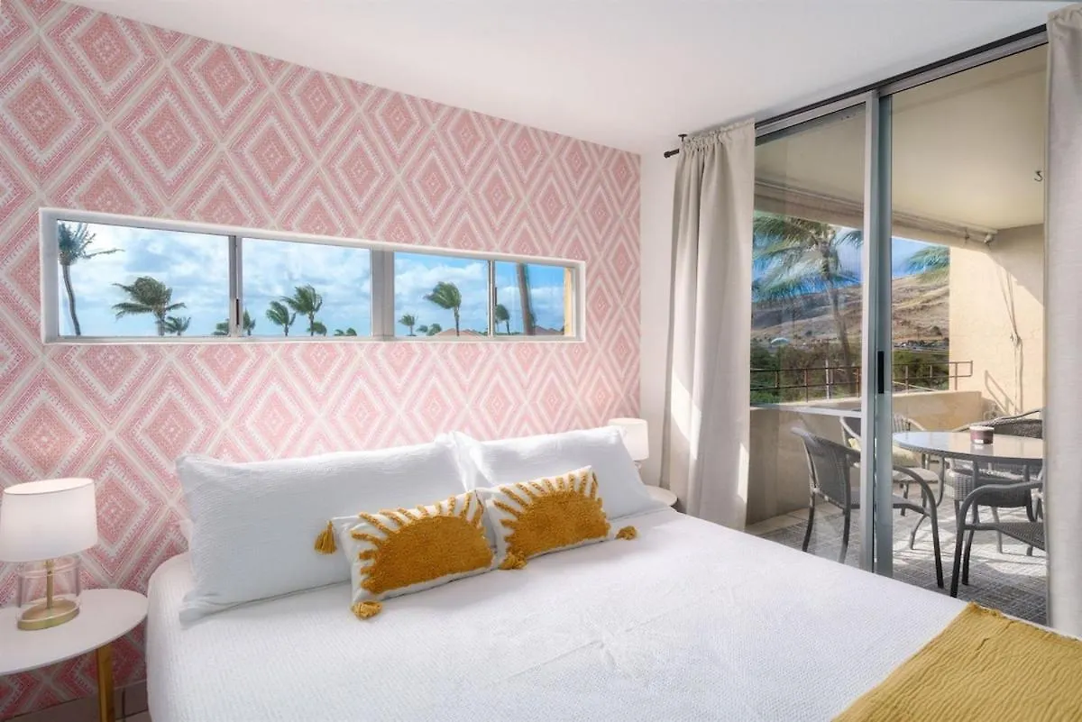 Holiday home Spacious Oceanfront — Big Views — Remodeled 2022 *