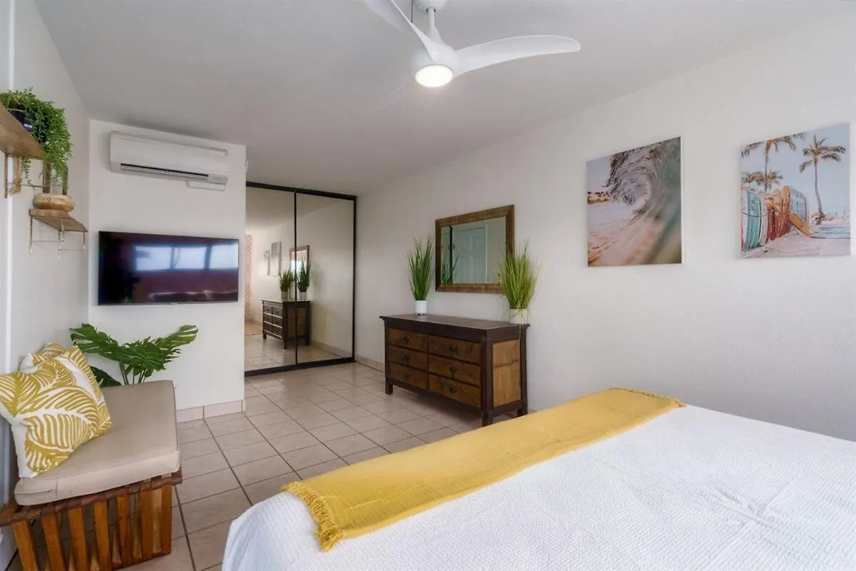 Spacious Oceanfront — Big Views — Remodeled 2022 Holiday home Wailuku