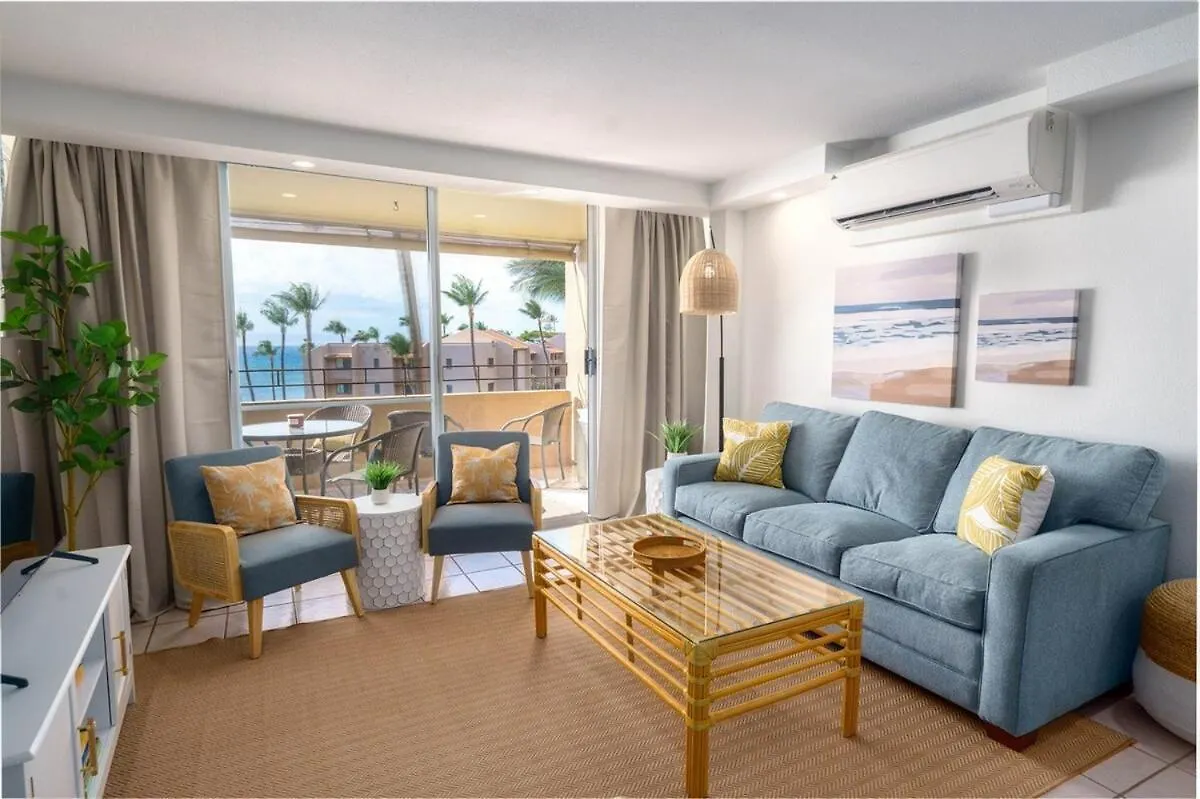 Spacious Oceanfront — Big Views — Remodeled 2022 Holiday home Wailuku