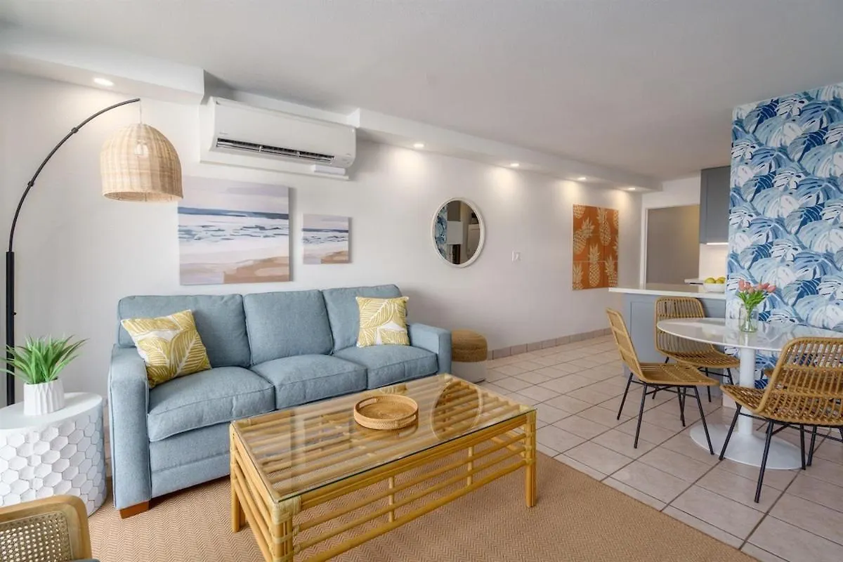 Holiday home Spacious Oceanfront — Big Views — Remodeled 2022 *