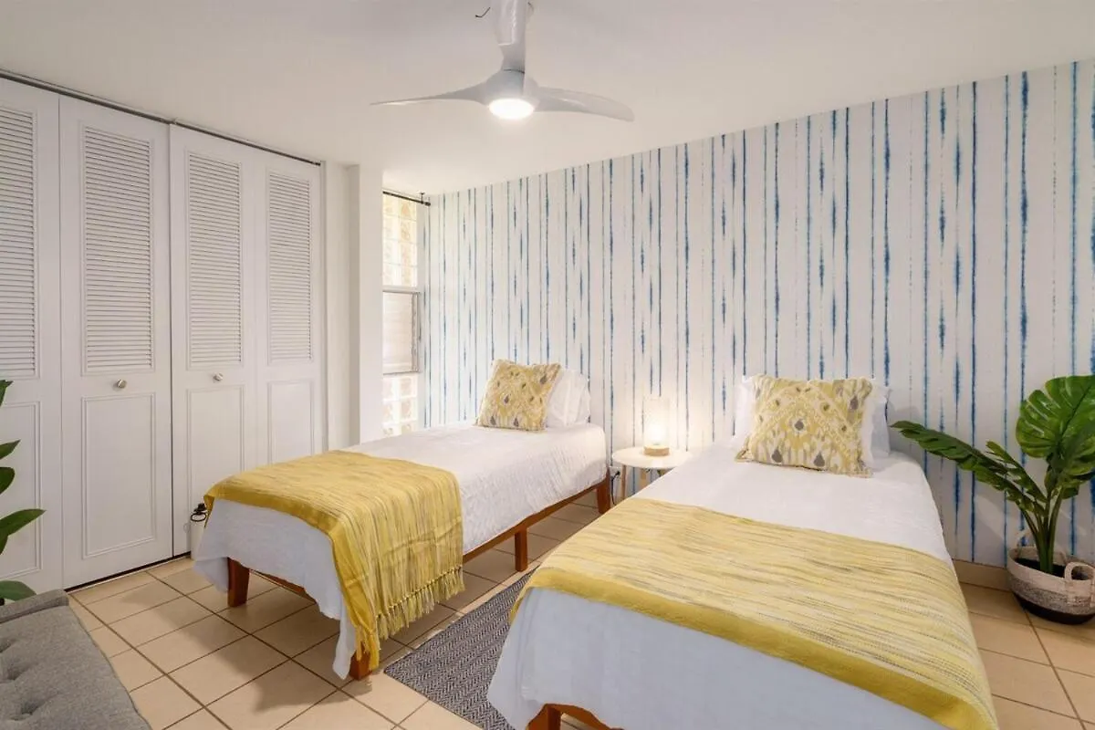 Spacious Oceanfront — Big Views — Remodeled 2022 Holiday home Wailuku