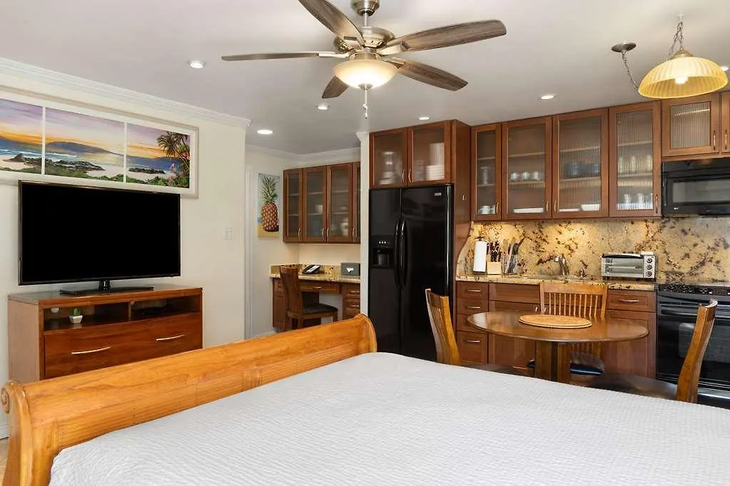 Days By Wyndham Maui Oceanfront