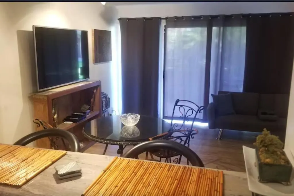 Appartamento Huge 1 Bedroom In Heart Of *