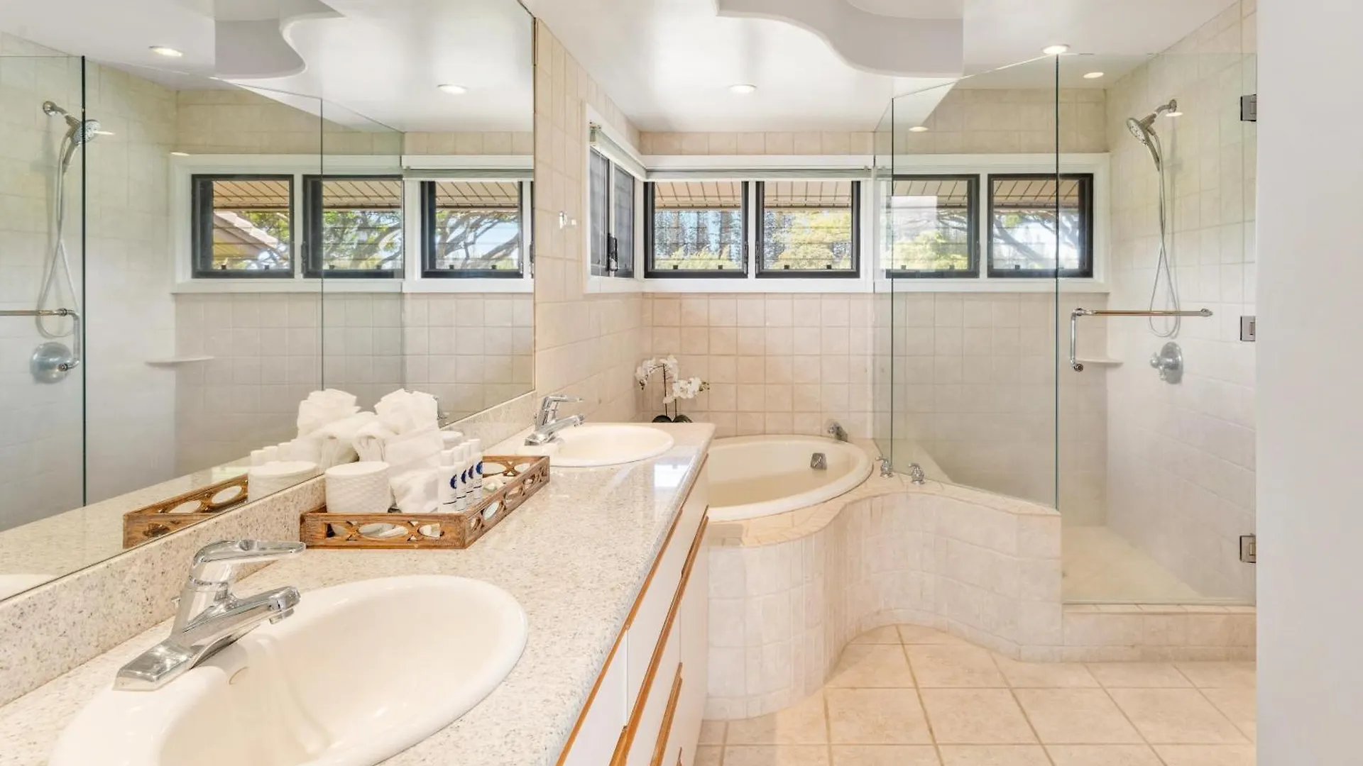 Kapalua Ridge 1723 Holiday home Kahana