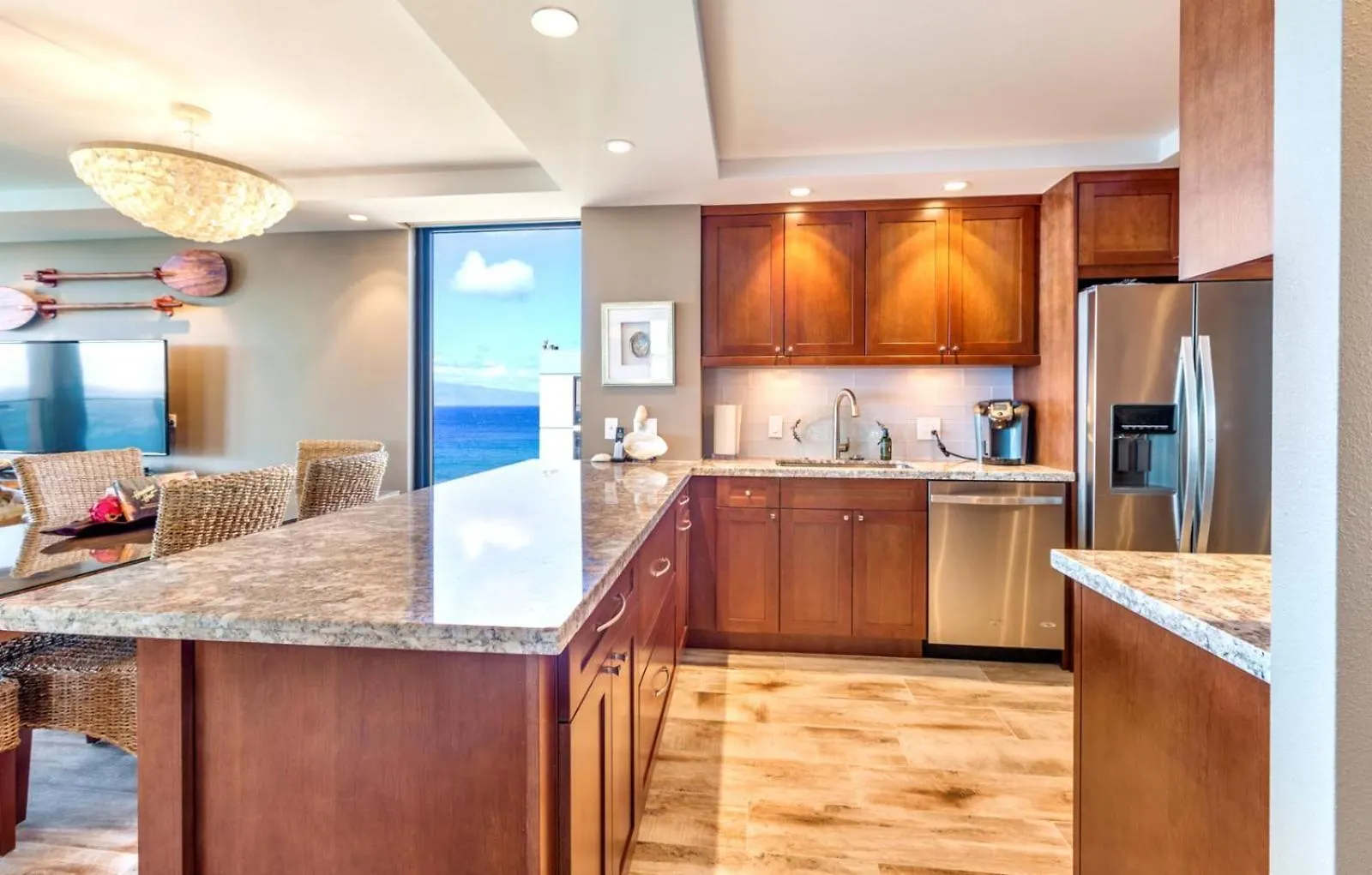 Kbm Resorts Free Car Mahana Oceanfront 2-Bedroom Penthouse With Gorgeous Sunsets Mah-1211