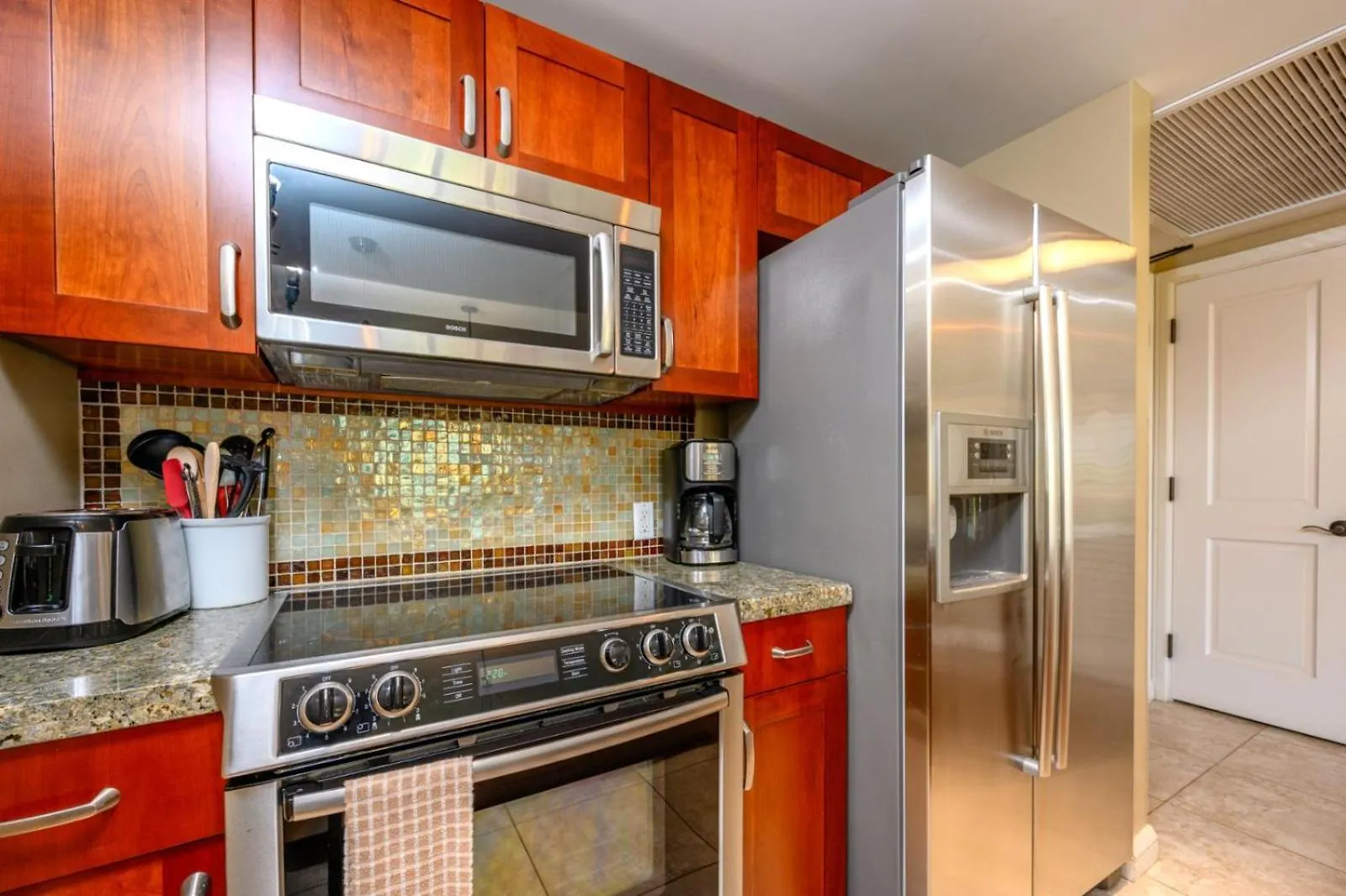 Kbm Resorts Free Car Honua Kai Hokulani Ocean View 2-Bedroom Condo Close To Beach Pool Hkh-242 Kaanapali