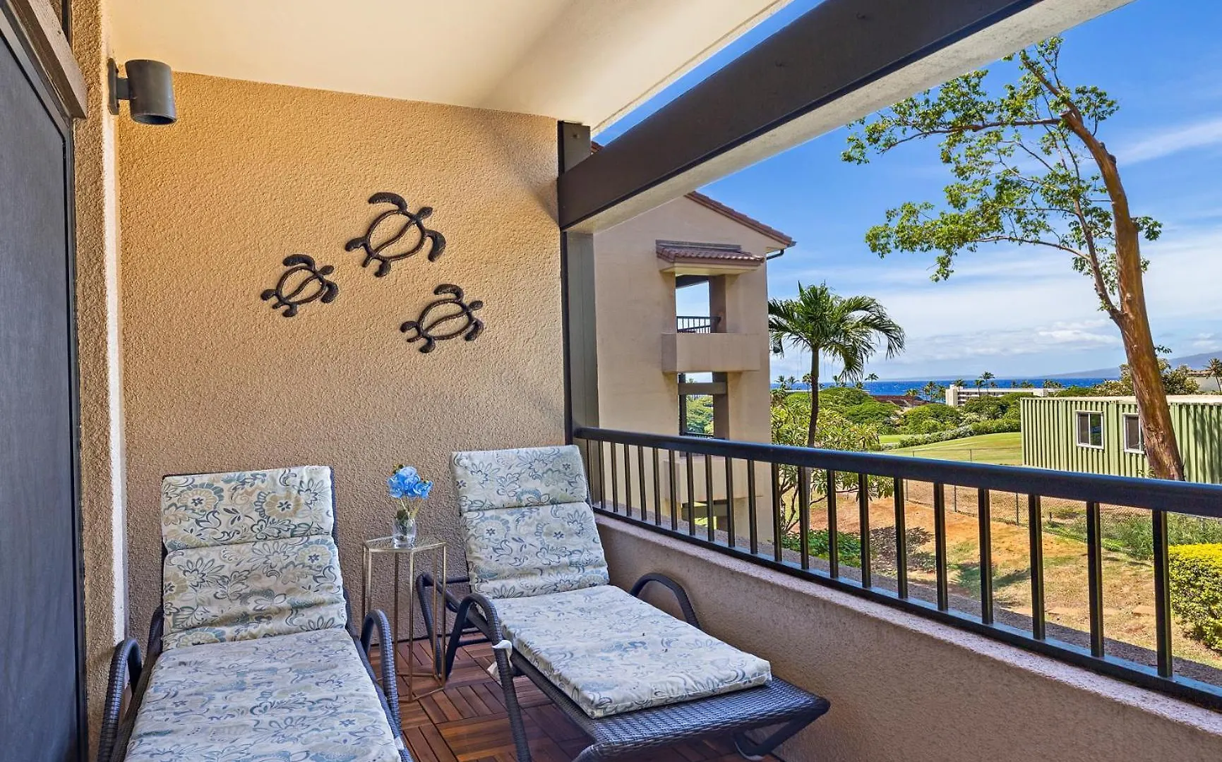 Kaanapali Royal Q-202 *