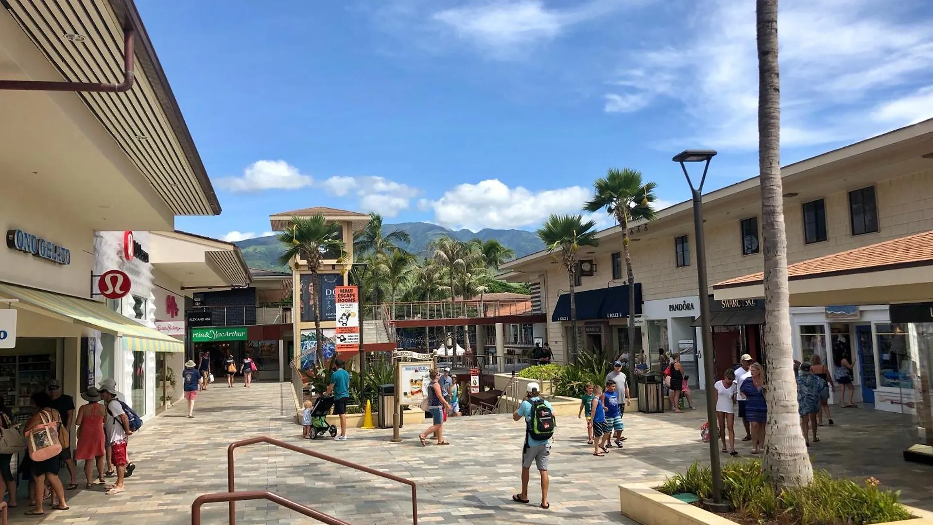Kaanapali Royal Q-202 *