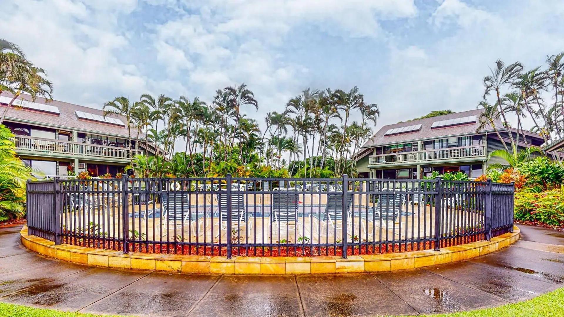 Outrigger 1a1 Kahana