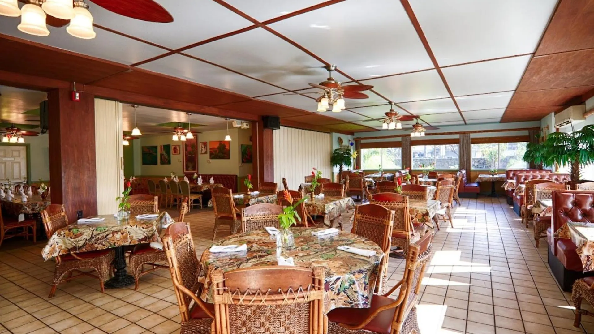 Maui Seaside Hotel