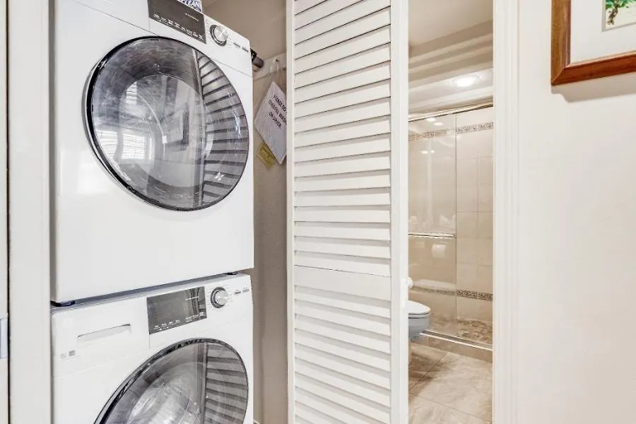 Royal Mauian, #607 Appartement