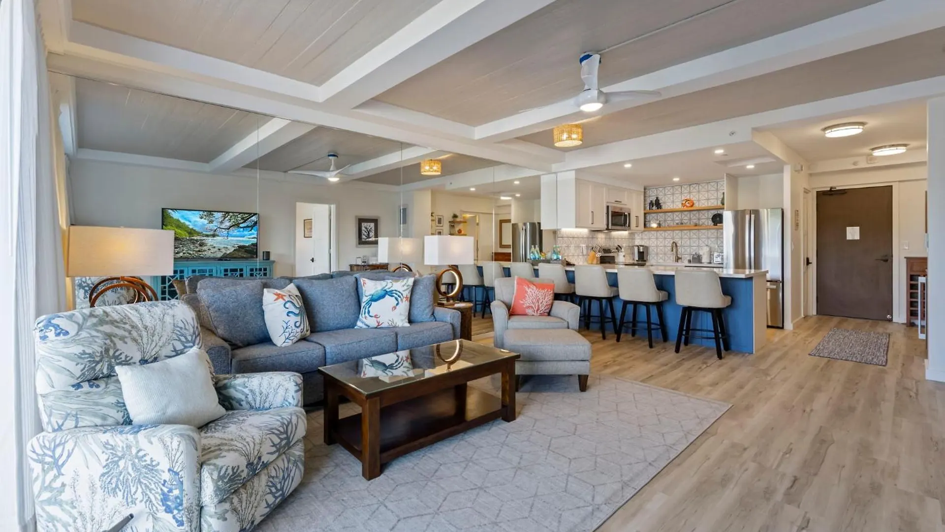 Whaler 508- Fully Remodeled Whaler Condo, Stunning Kaanapali Black Rock View Lahaina