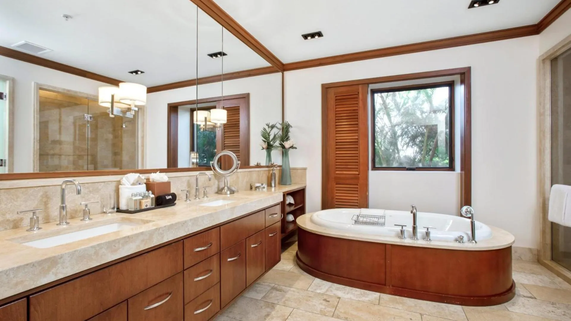 Kbm Free Car Hale Mala At Montage Kapalua Bay Oceanfront Luxury Retreat At Montage3-bedroom With Daily Housekeeping Apartment