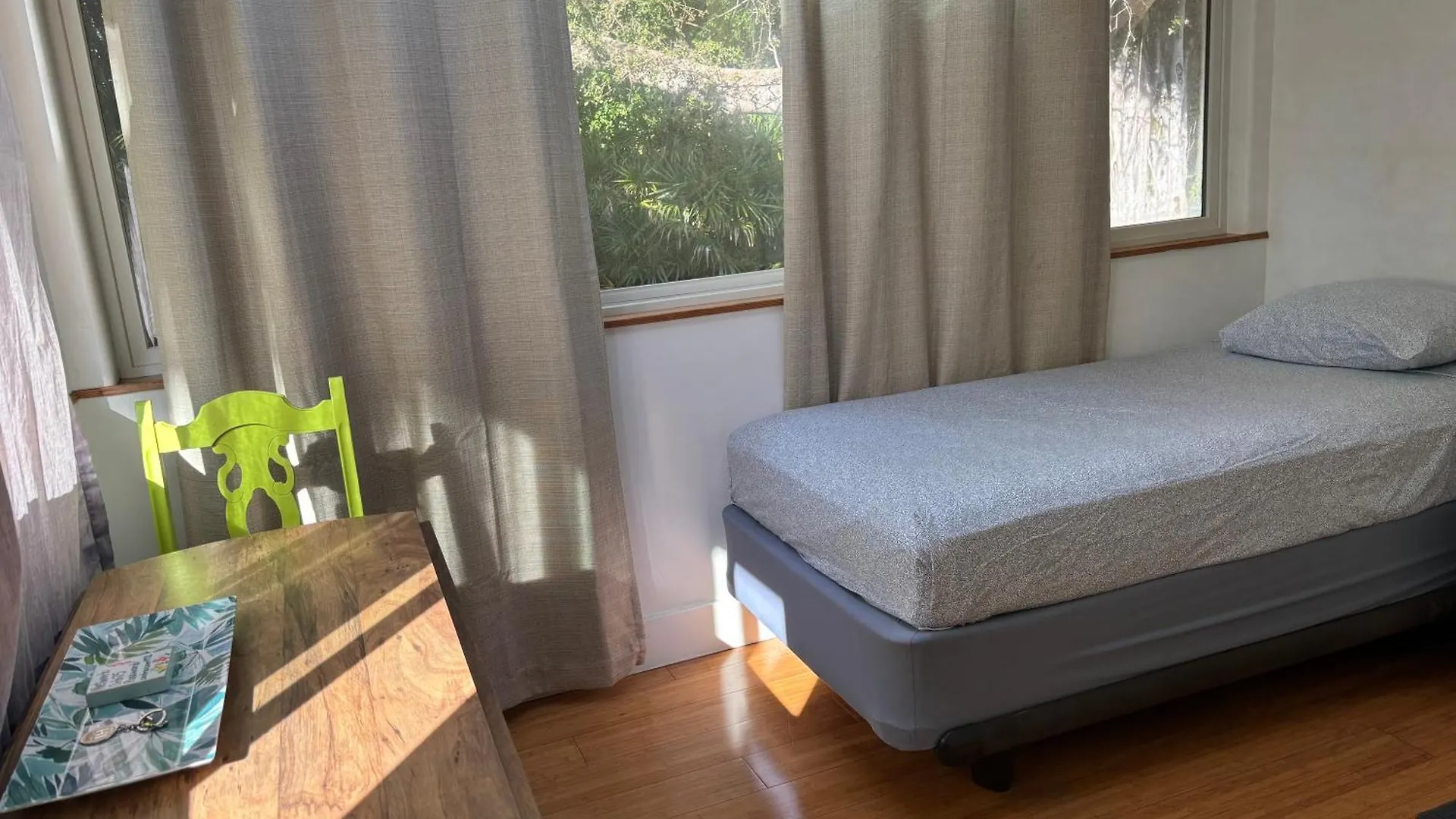 Bed & Breakfast Banyan Tree Retreat Makawao