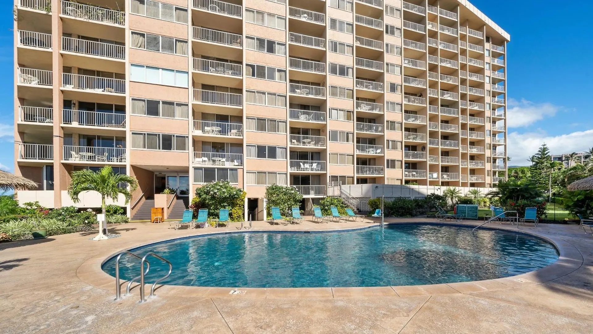 Royal 909 Kahana