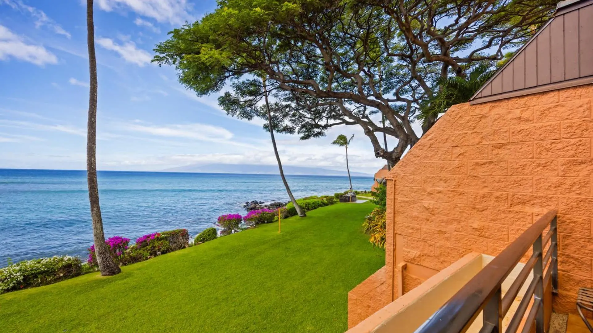 Kuleana Club #611 Oceanfront - 1 Bedroom & 1 Bathroom - Gated 2nd Fl 度假居