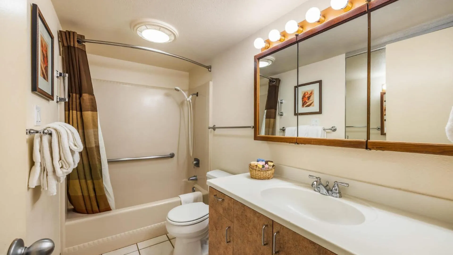 Kuleana Club #410 Oceanfront 1 Bedroom 1 Bathroom - Gated 2nd Fl 펜션 Kahana