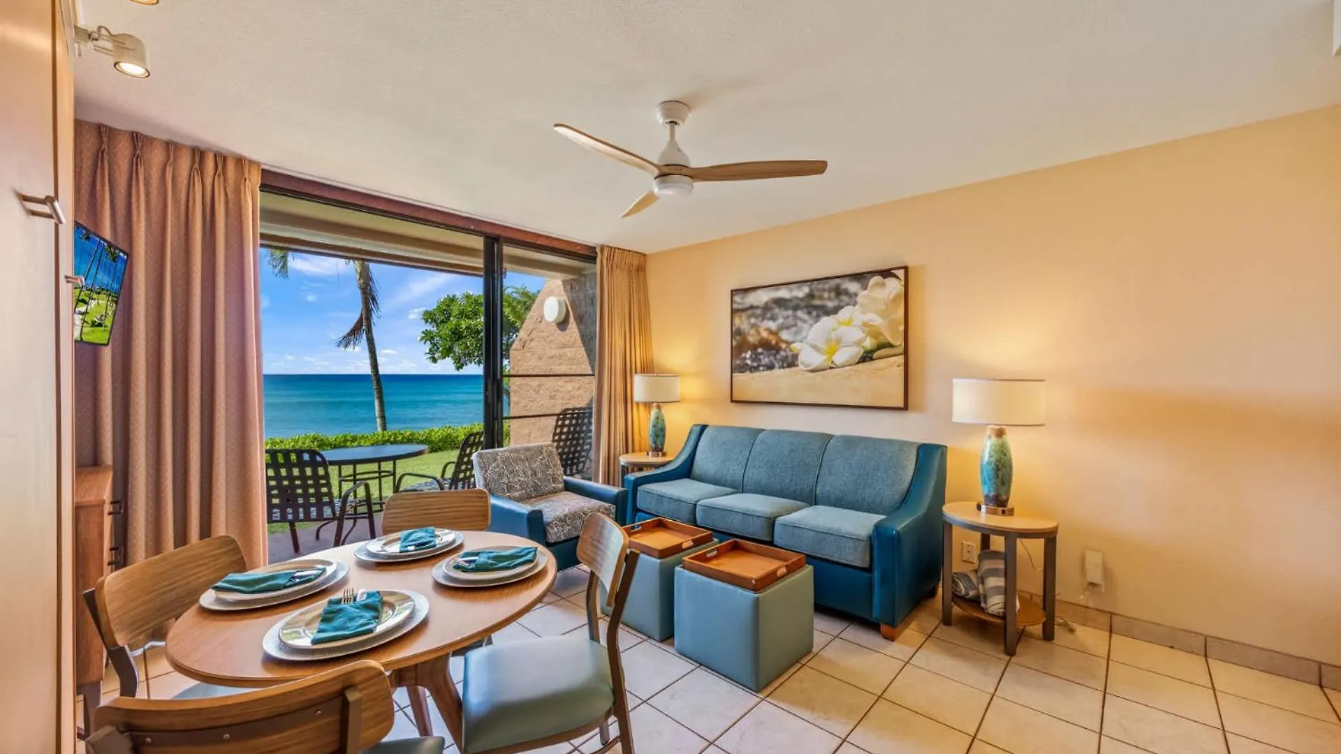 Kuleana Club #404 Oceanfront -1 Bedroom 1 Bathroom - Gated *