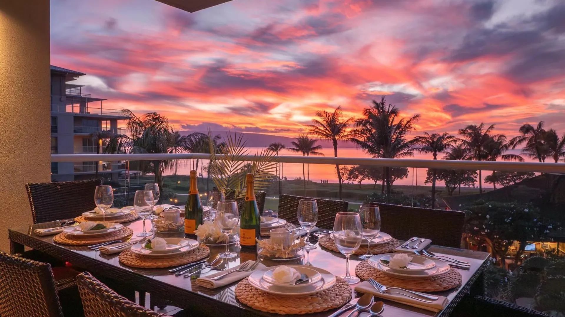 Oceanfront Views Above Dukes - Wrap Around Lanai - Outdoor Kitchen Honua Kai H351 * 拉海纳