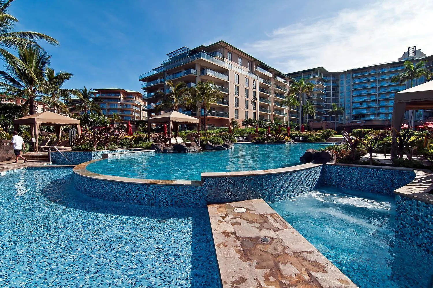 Oceanfront Views Above Dukes - Wrap Around Lanai - Outdoor Kitchen Honua Kai H351