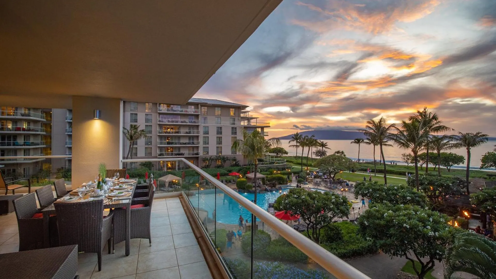 Oceanfront Views Above Dukes - Wrap Around Lanai - Outdoor Kitchen Honua Kai H351