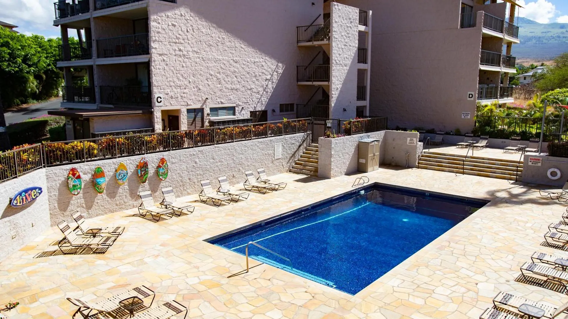 Renovated 1br In Ali'i Kai With Split Ac & Parking Appartement *